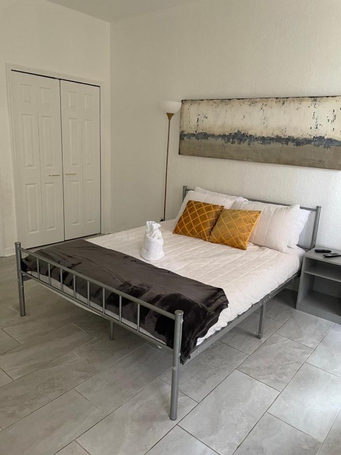 Serene Family Friendly Townhouse In The Wonderful Regal Palms Дейвънпорт Екстериор снимка